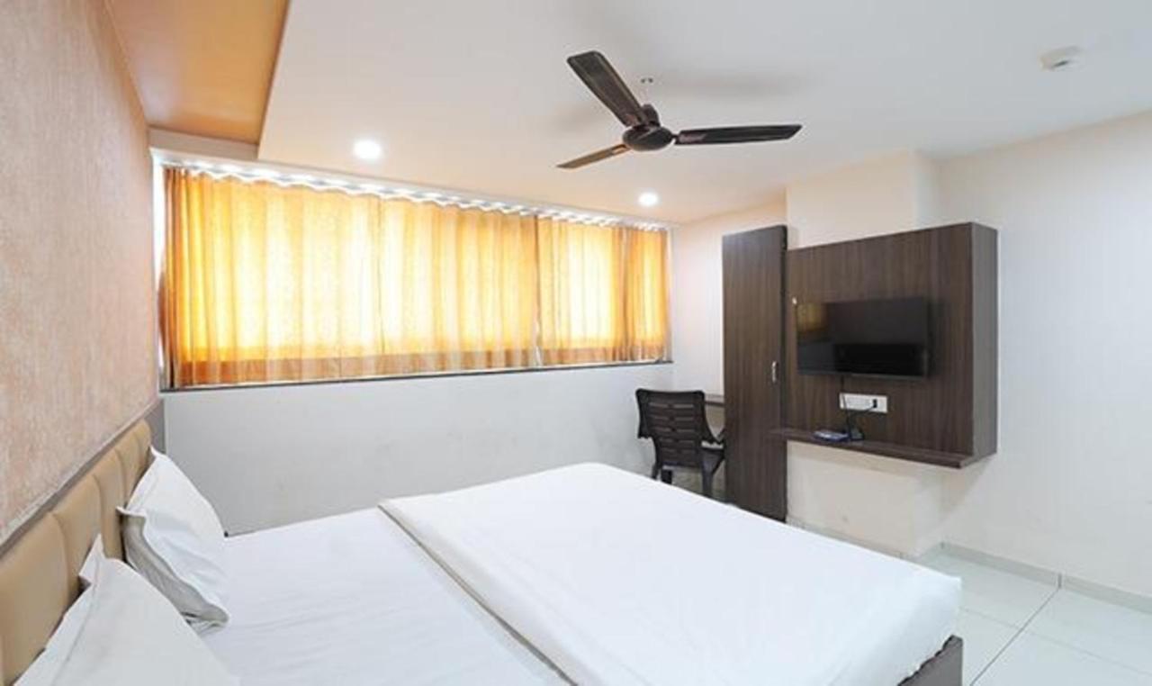 Fabhotel The Heaven Ahmedabad Exterior photo
