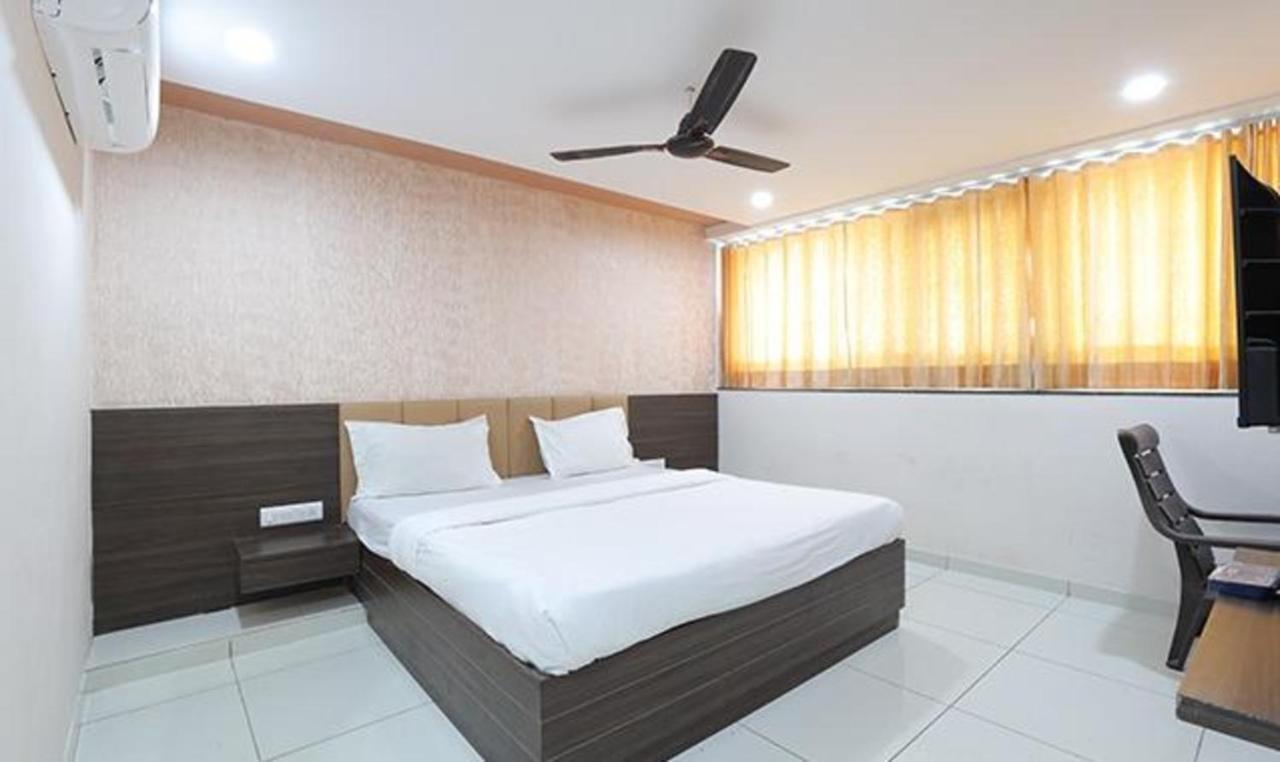 Fabhotel The Heaven Ahmedabad Exterior photo